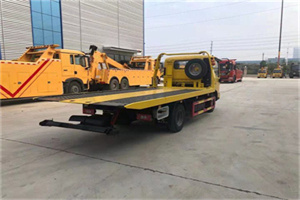 阳东非事故拖车