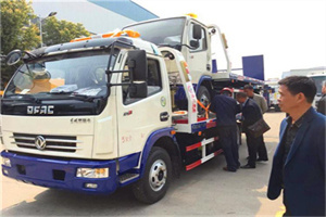 阳东汽车道路救援拖车价格